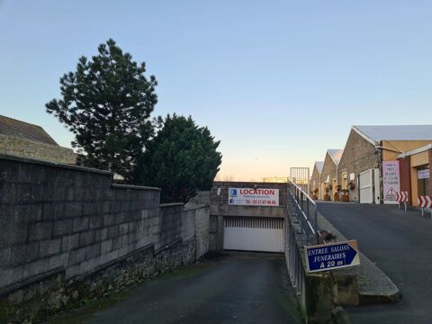  Parking / Garage � louer 1 pi�ce 10 m�