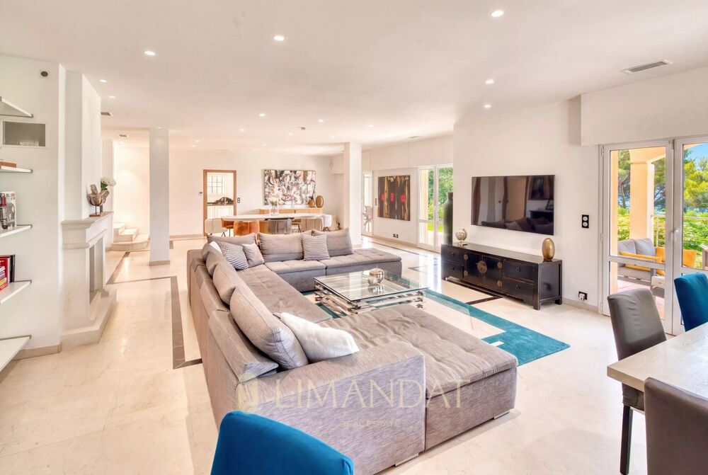Mougins, villa au calme  6 chambres  Piscine  Vue sur les col