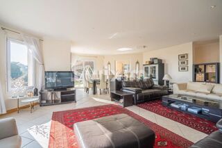  Maison � vendre 8 pi�ces 205 m�