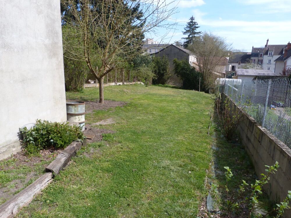 Vierzon Proche Hôpital - Maison T.3 - 70 M² Non meublé