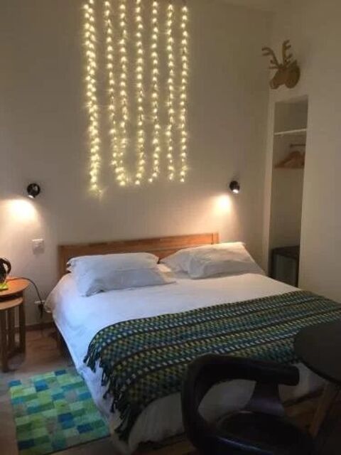   Hôtel Hôtel, Hôtel 