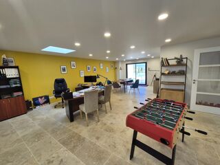  Appartement à louer 4 pièces 106 m²