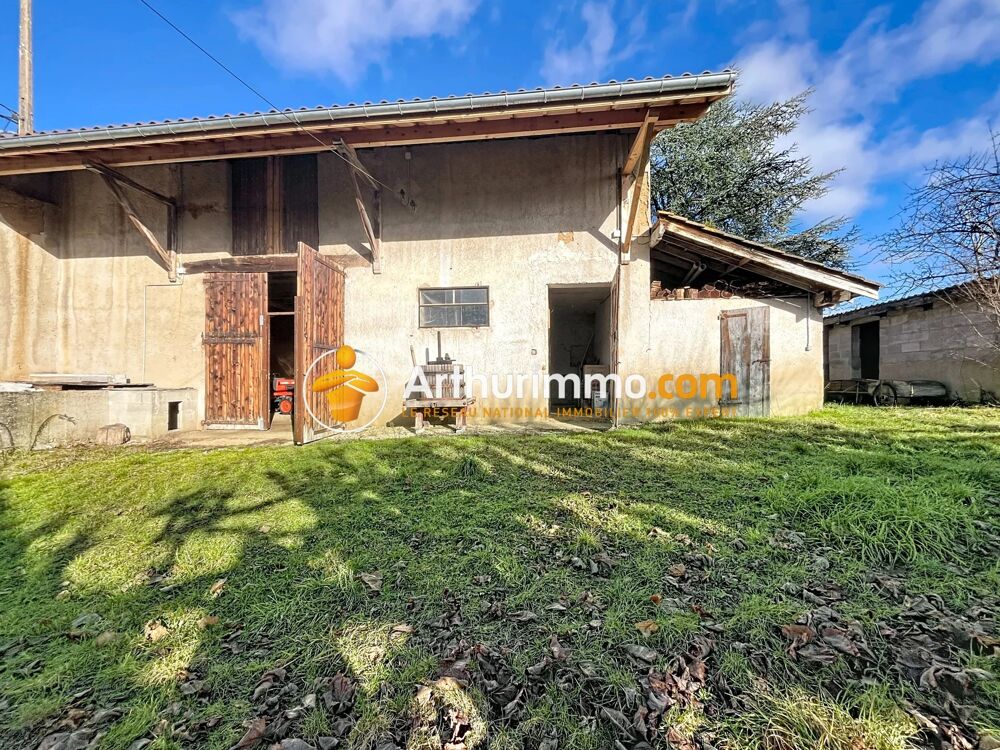 Ensemble immobilier à rénover avec fort potentiel à Montcarra