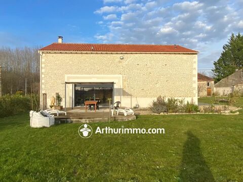   Entre MATHA ET AIGRE Maison - 4 pi�ce(s) - 167 m�