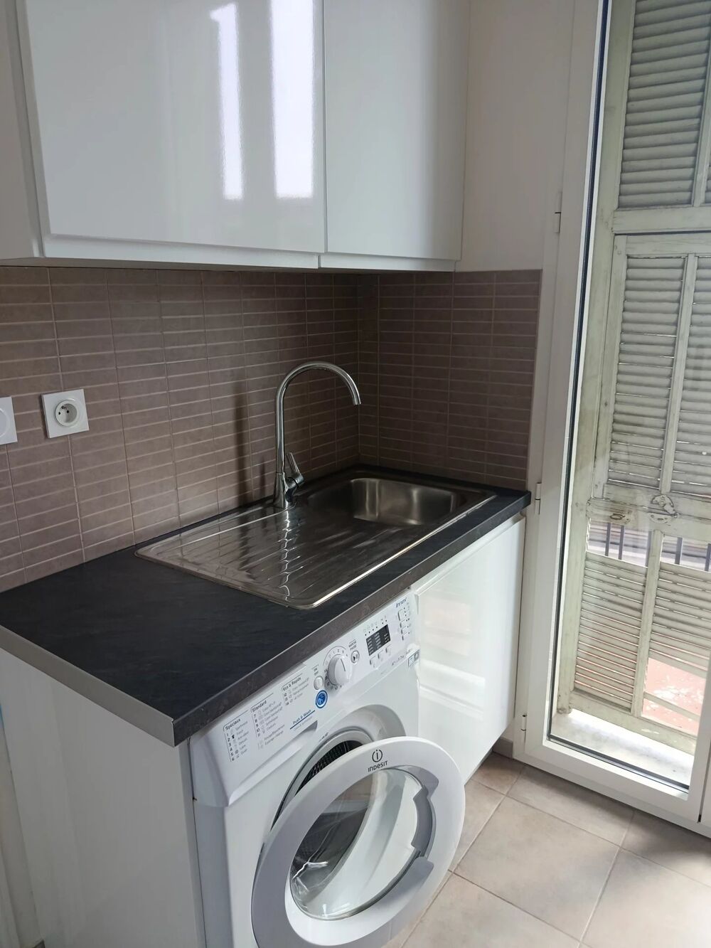 Location Appartement Deux pièces de 45m² refait à neuf avec balcon Nice