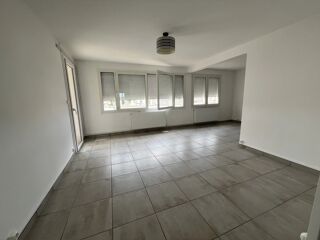  Appartement � louer 4 pi�ces 85 m�