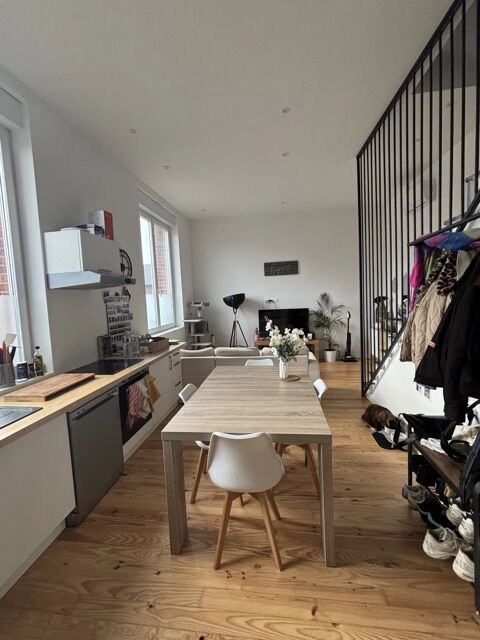   A NEUVILLE ST-AMAND Appartement - 3 pi�ce(s) - 70 m�