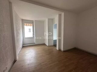  Immeuble � vendre 12 pi�ces 337 m�