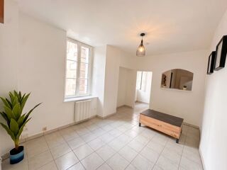 Appartement à louer 2 pièces 35 m²