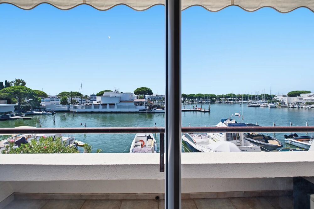 Vente Appartement Marina en duplex avec appontement bateau Port Camargue Le grau-du-roi