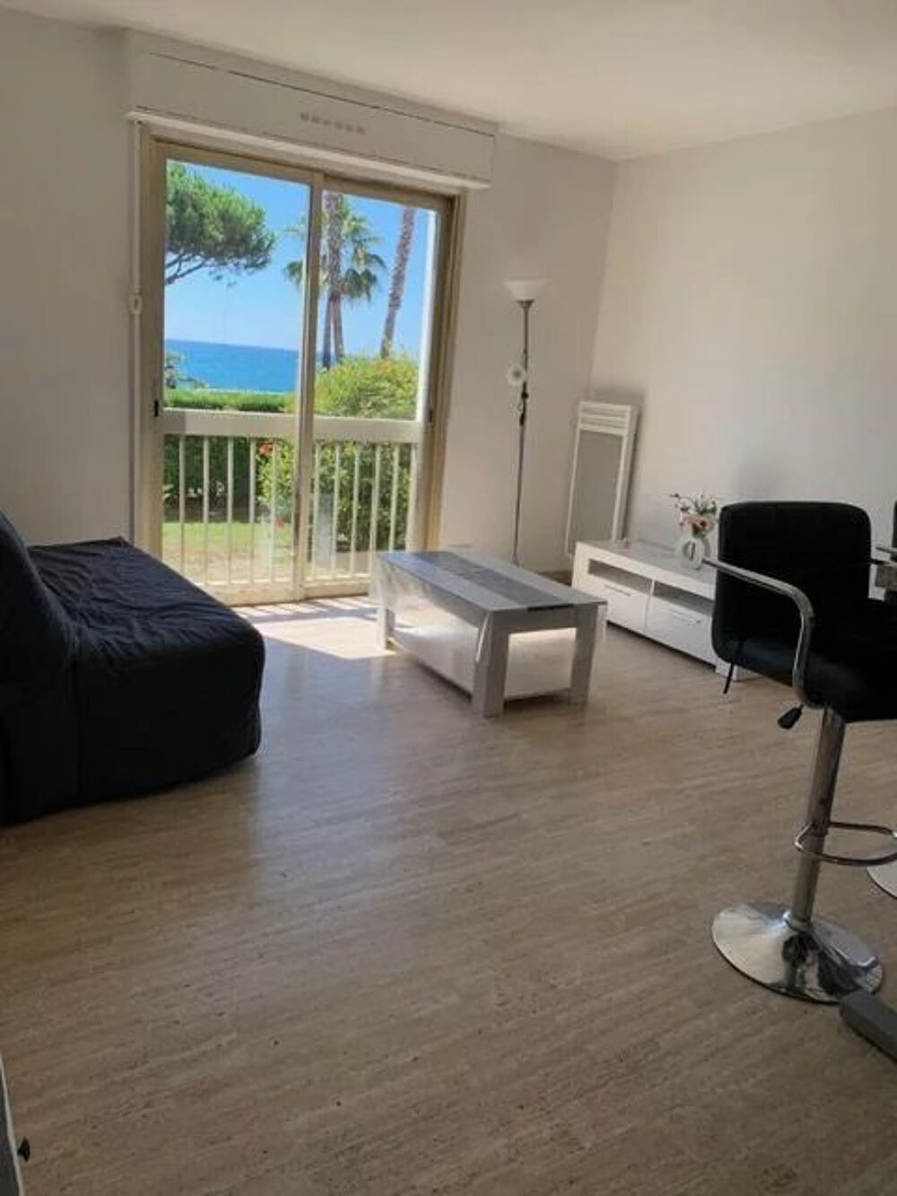 Location Appartement Studio de 35m² en bord de mer Cagnes-sur-mer