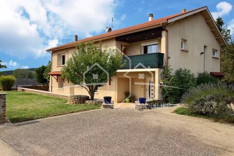   Maison � �tage 220 m� hab,  avec 4 chambres Maison - 222 m�