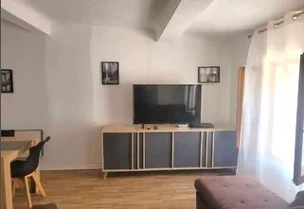 DRAGUIGNAN-DUPLEX T3 60 M²- DERNIER ÉTAGE RÉNOVÉ-VENDU MEUBLE -C