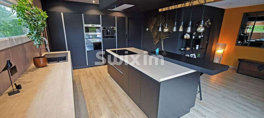 Vente Maison VILLA récente avec piscine aux portes de BESANCON Franois