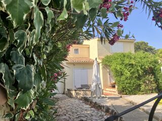  Villa  vendre 4 pices 105 m