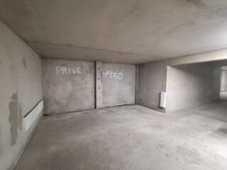  Parking / Garage � vendre 