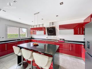  Villa à vendre 7 pièces 250 m²