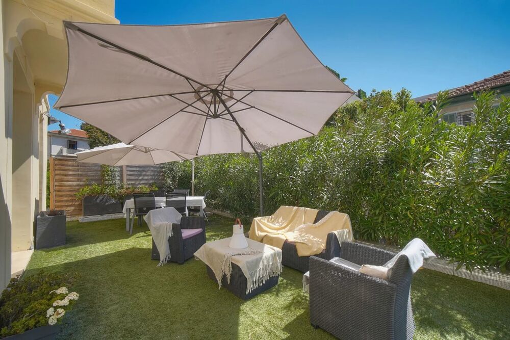 Vente Appartement Spacieux Duplex à Antibes - Grandes terrasses et piscine avec ja Antibes