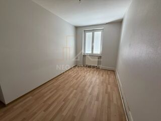  Appartement à louer 3 pièces 74 m²