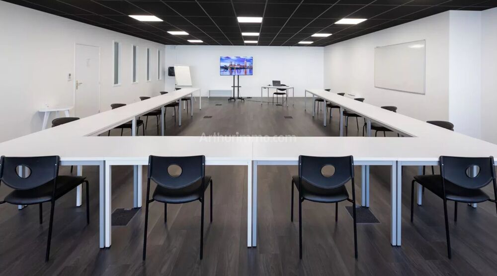   BUREAUX À LOUER À L'ANNÉE AU SEIN D'UN COWORKING Roanne