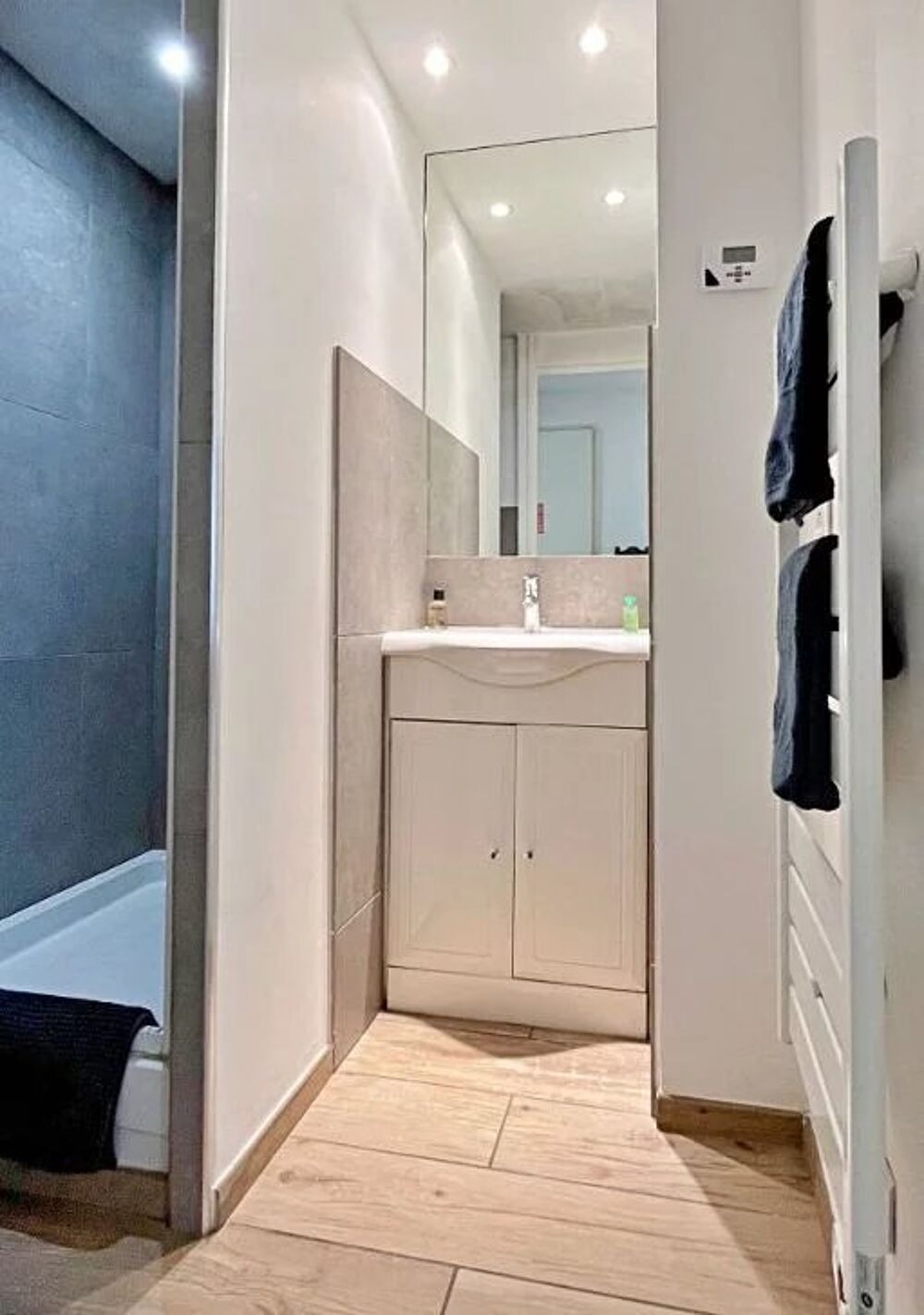 Location Appartement Deux pièces meublé de 33m² avec parking et terrasse de 8m² Théoule-sur-mer
