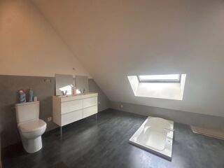  Immeuble à vendre 6 pièces 170 m²