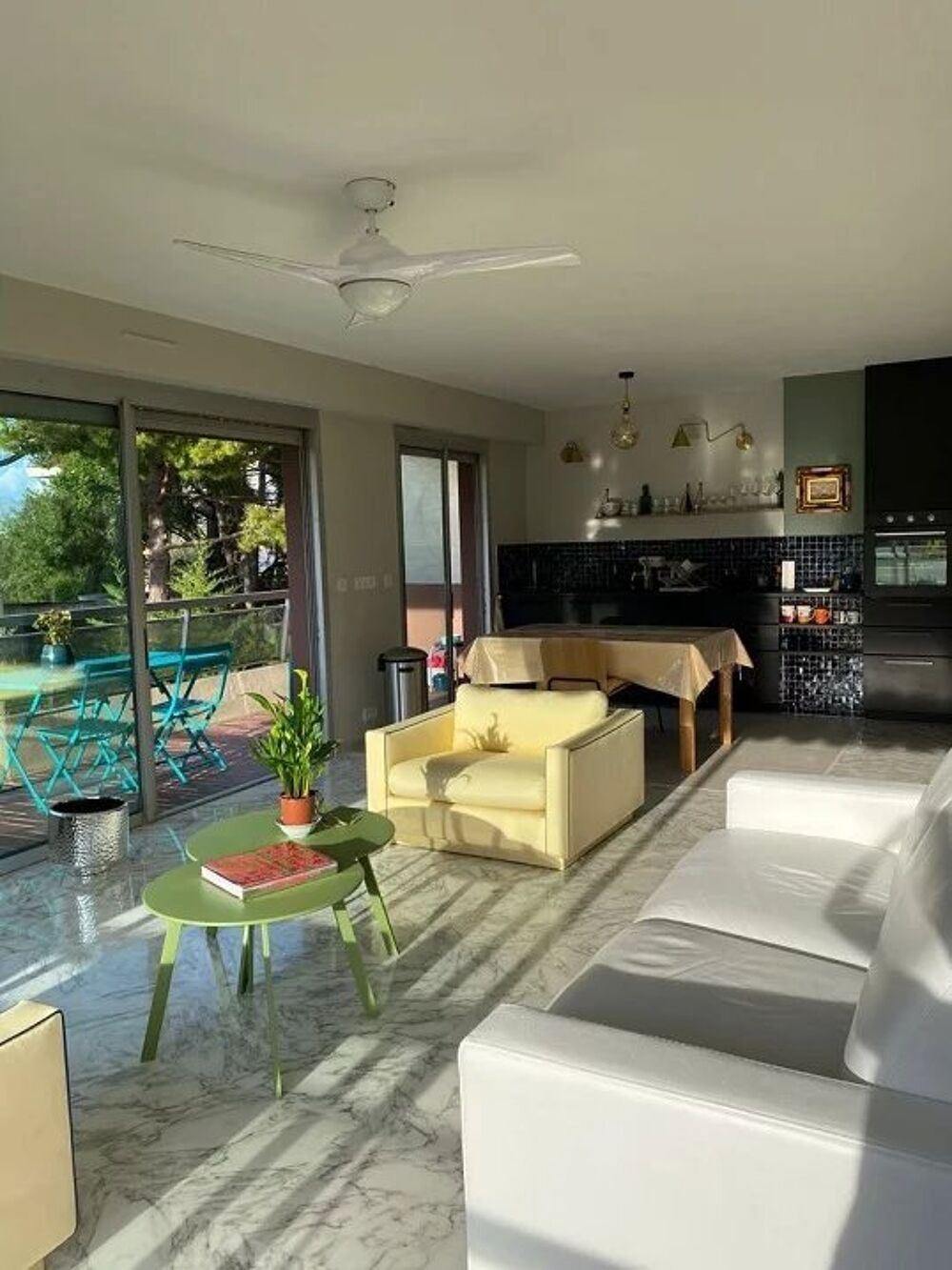 Location Appartement Deux pièces de 56m² avec terrasse, garage et piscine Nice