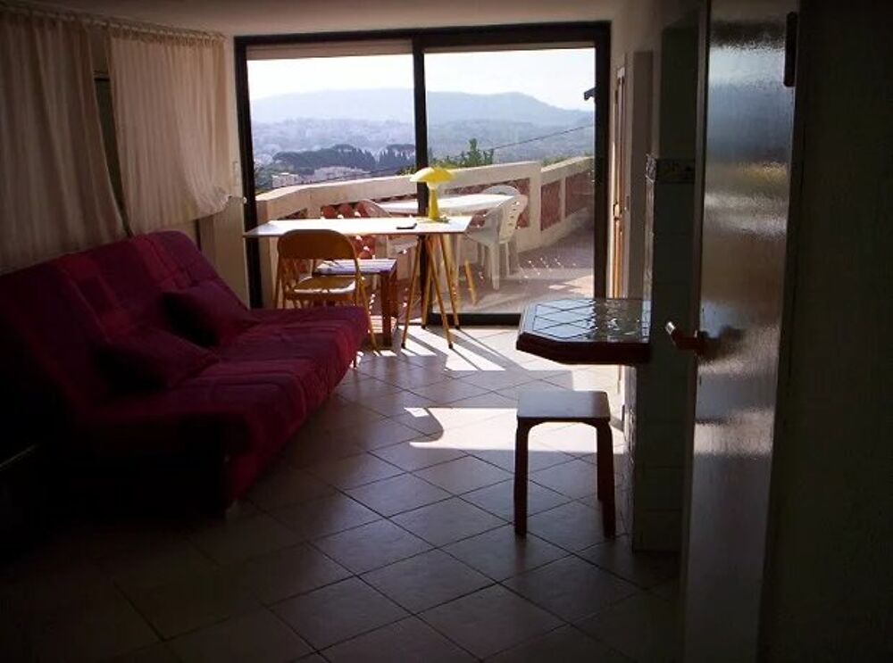 Location Appartement Studio de 22m² avec terrasse Nice