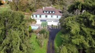  Maison � vendre 11 pi�ces 281 m�