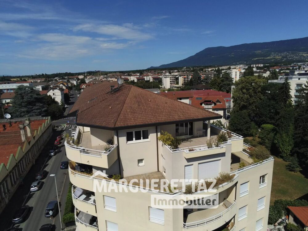 Attique T5 terrasses 95 m² vue panoramique au calme proche gare