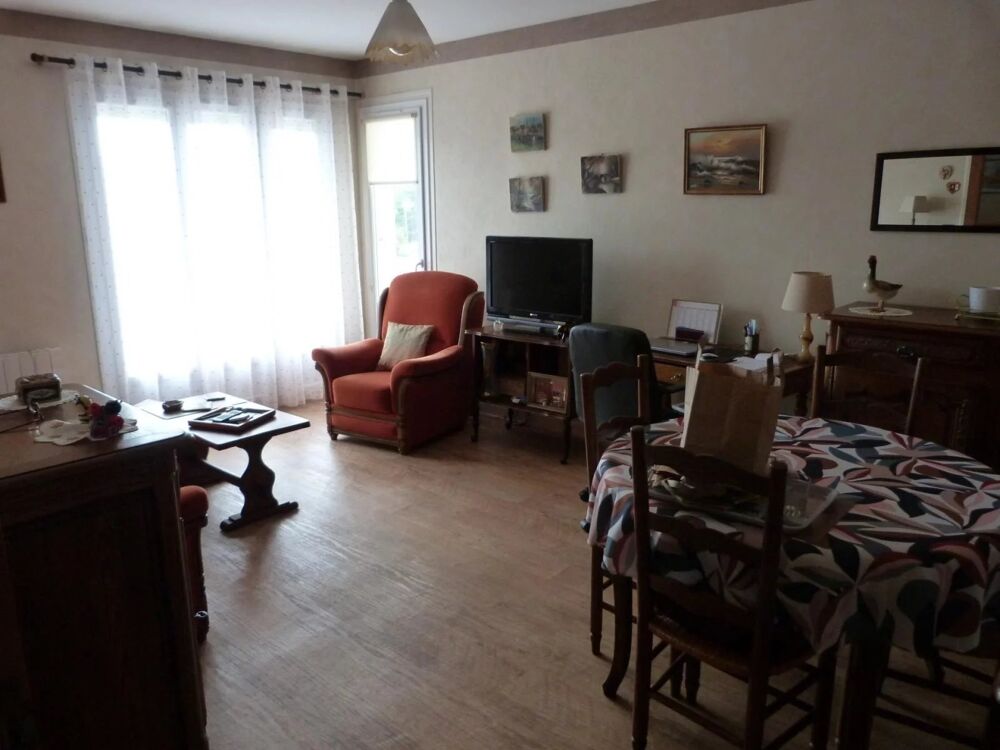 Vente Appartement Vierzon : VIAGER occupé : 1 Tête : Appartement T.2 - 1 Chambre - Vierzon