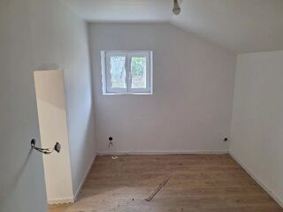  Maison à louer 5 pièces 140 m²