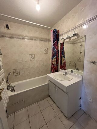  Appartement à louer 4 pièces 85 m²