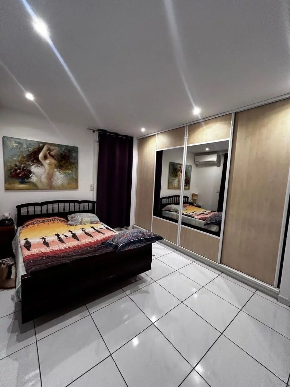 Location Maison Maison - 6 pièces - 200 m² Sainte-suzanne