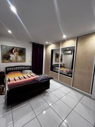  Maison à louer 6 pièces 200 m²