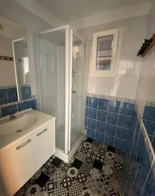  Appartement à louer 4 pièces 84 m²