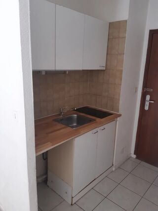  Appartement à louer 1 pièce 27 m²
