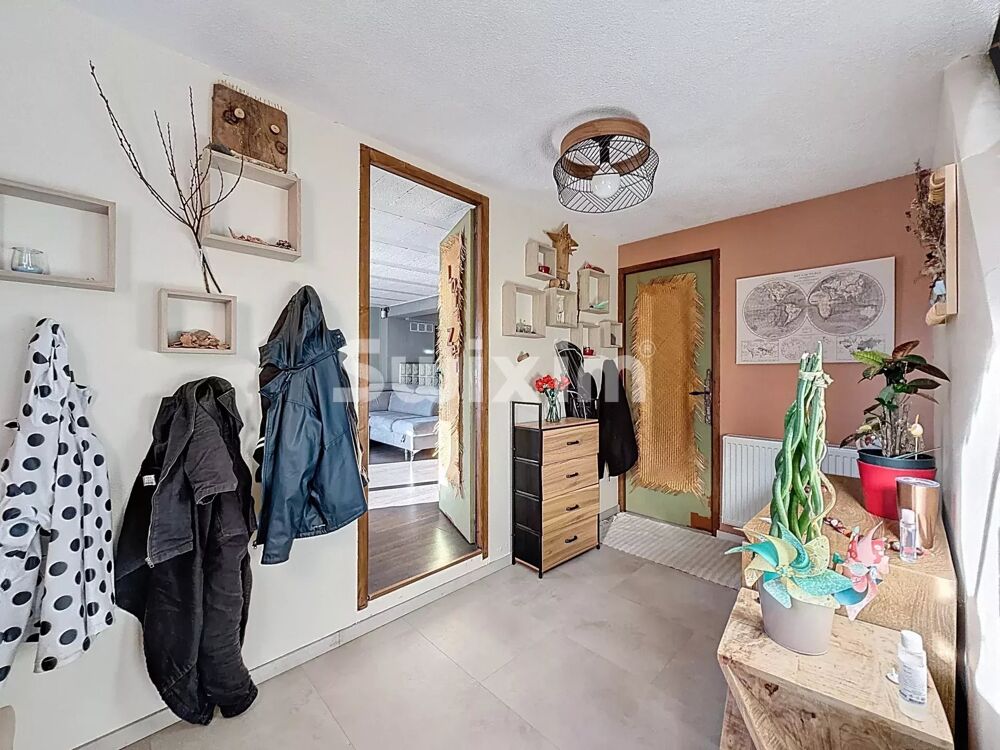 � vendre  Maison P�ron (01630)