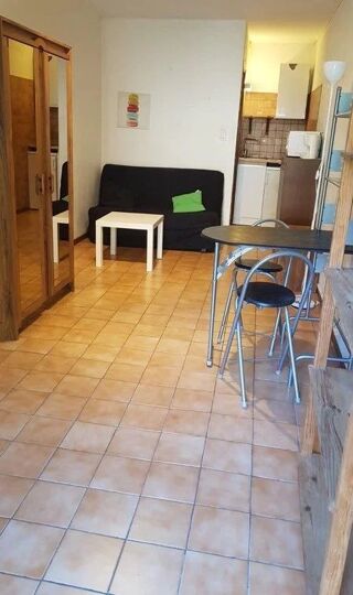  Appartement à louer 1 pièce 20 m²