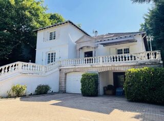  Villa � vendre 13 pi�ces 590 m�