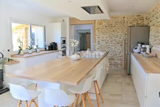  Maison � vendre 6 pi�ces 205 m�