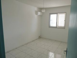 Appartement à louer 4 pièces 78 m²