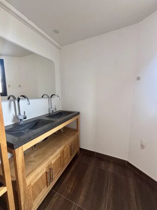  Immeuble à vendre 170 m²