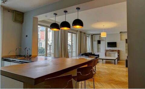  Appartement � louer 7 pi�ces 223 m�
