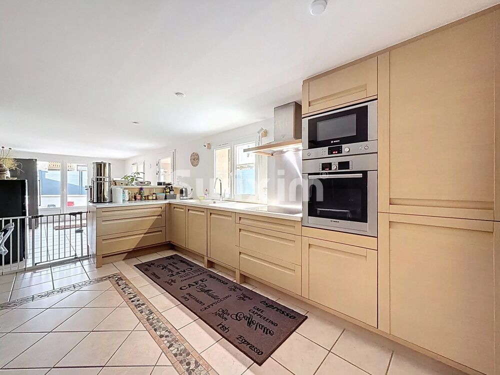 � vendre  Maison Saint-Jean-de-Gonville (01630)