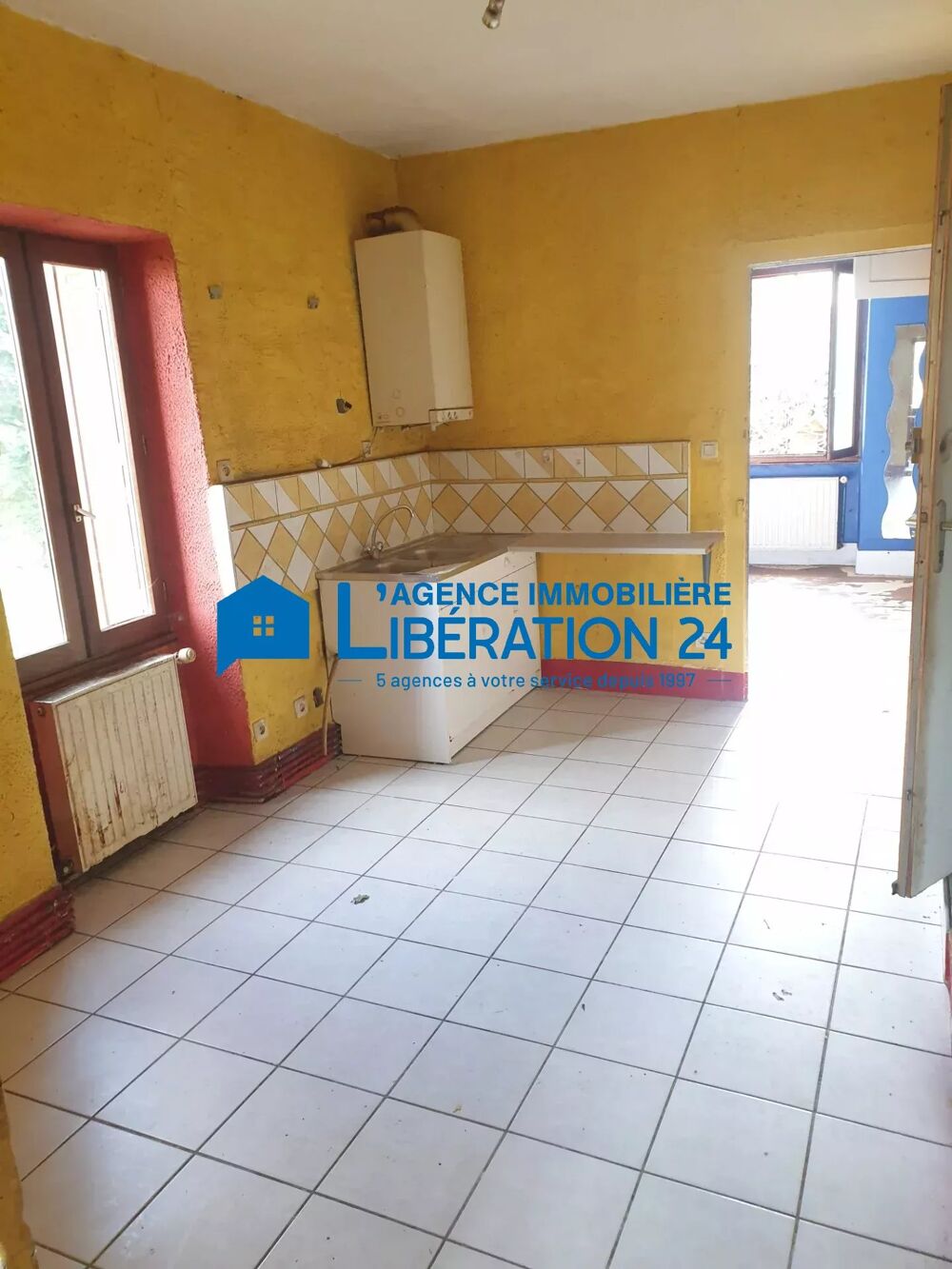 Vente Maison MAISON 190m² divisé en 3 appartements sur 1172m² Lorette