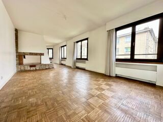  Immeuble à vendre 15 + pièces 550 m²