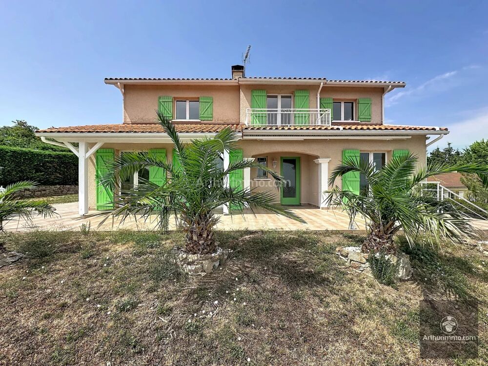 VILLEMONTAIS - Maison d'environ 120 m2 sur son terrain avec vue