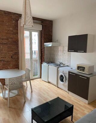  Appartement à louer 2 pièces 37 m²