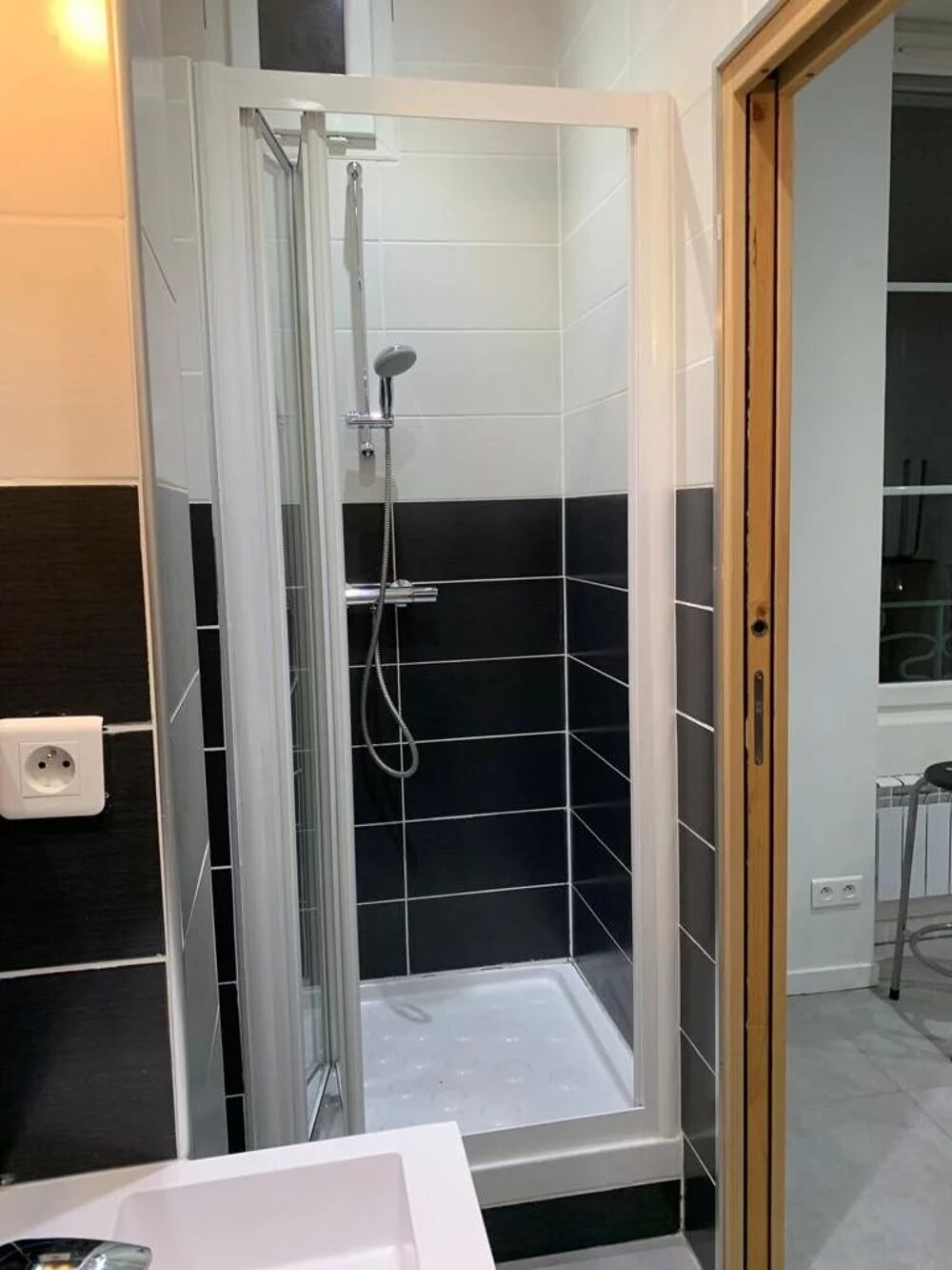 Location Appartement STUDIO MEUBLÉ - QUARTIER JEAN JAURÈS - MÉTRO B Lyon 7